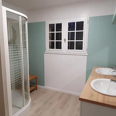 Le Patio De La Madone