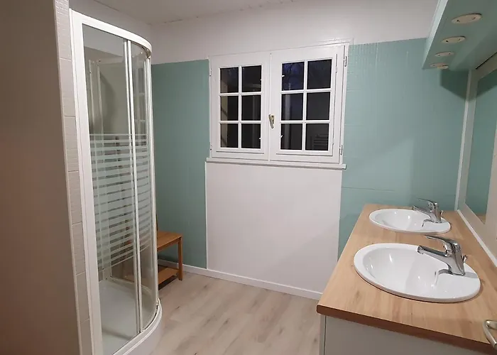 Le Patio De La Madone